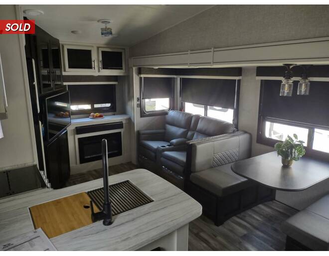 2022 Jayco Eagle HT 24RE Fifth Wheel at Kuhl's Trailer Sales STOCK# 2014 Photo 4
