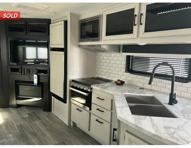 2023 Jayco White Hawk 27RB Travel Trailer at Kuhl's Trailer Sales STOCK# 2037 Photo 7