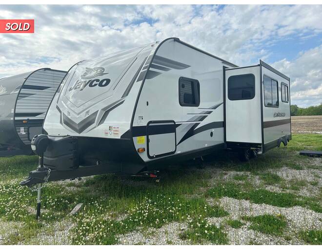 2023 Jayco Jay Feather 27BHB Travel Trailer at Kuhl's Trailer Sales STOCK# 2051 Photo 4
